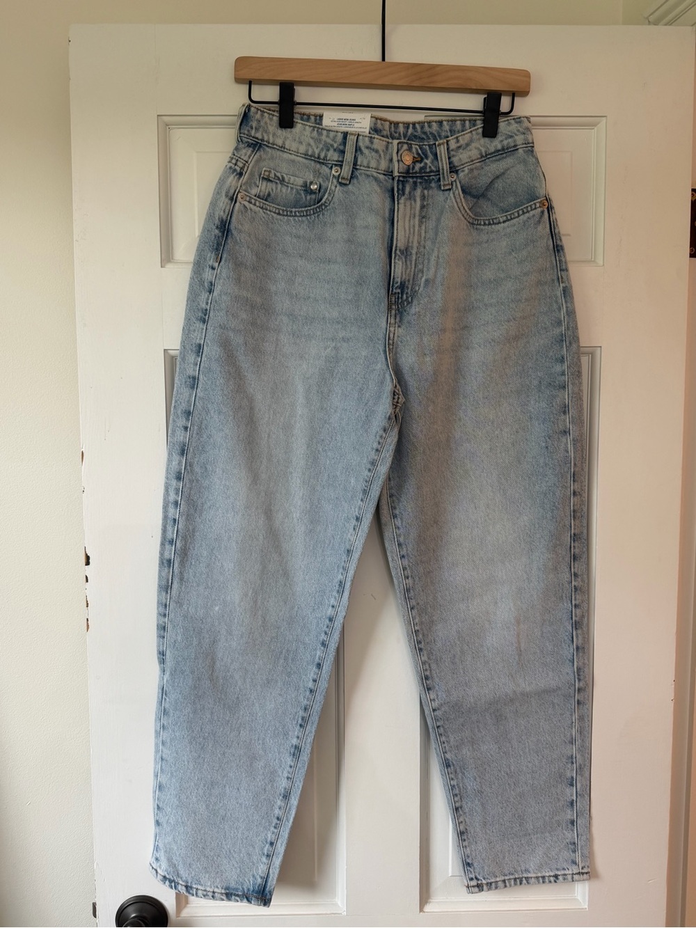 H&M Loose Mom Light Blue Relaxed Fit womens Jeans